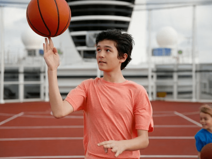 Holland American Line - Teens HAL CLUB.png